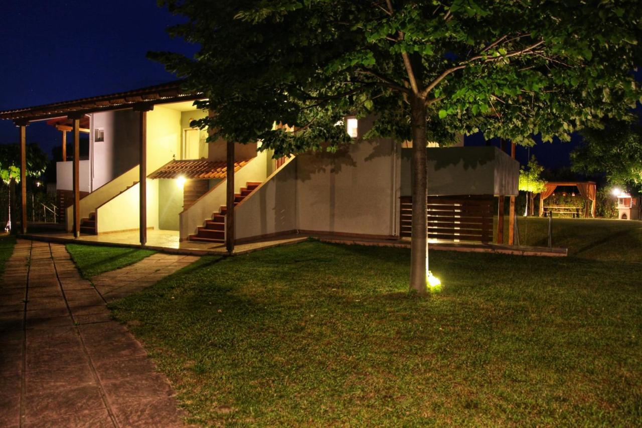Relax House S Villa Leptokarya  Bagian luar foto