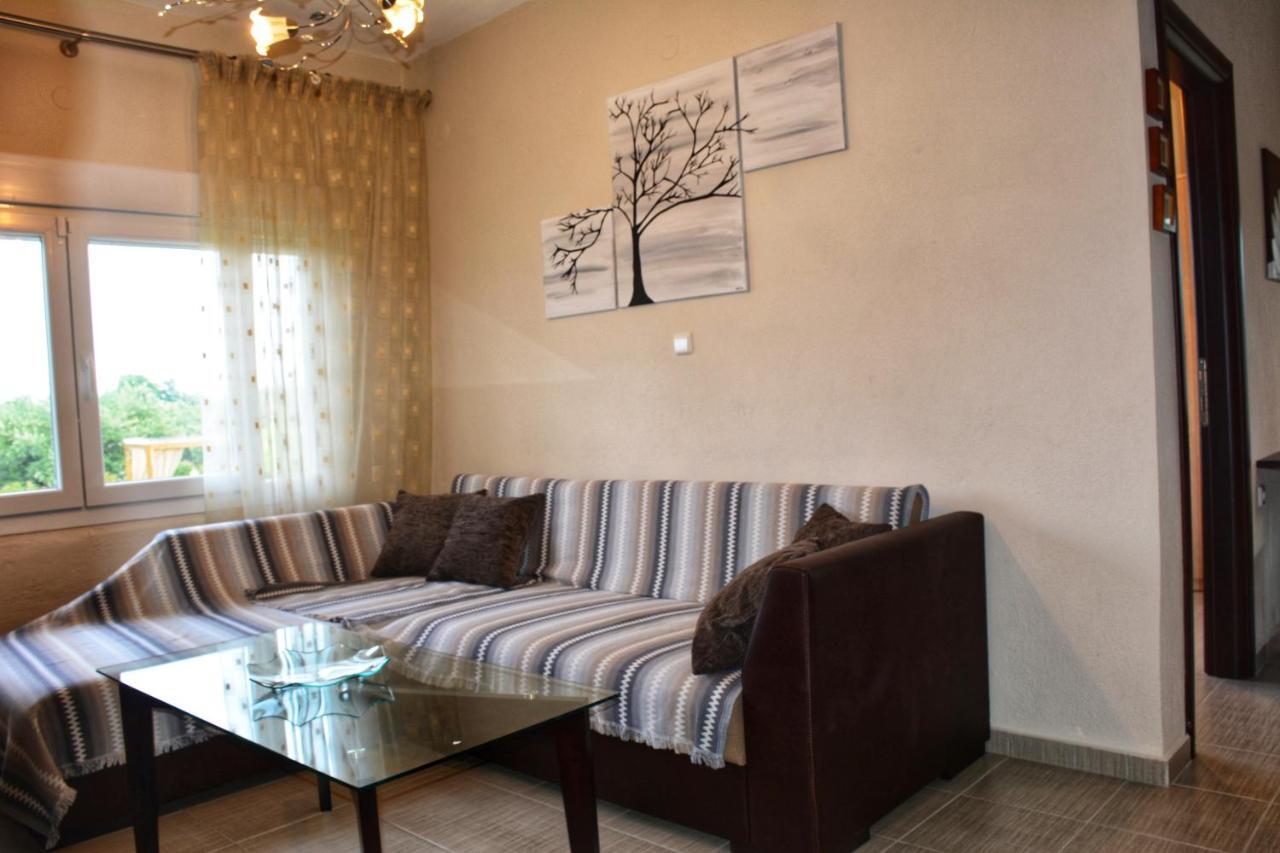 Relax House S Villa Leptokarya  Bagian luar foto